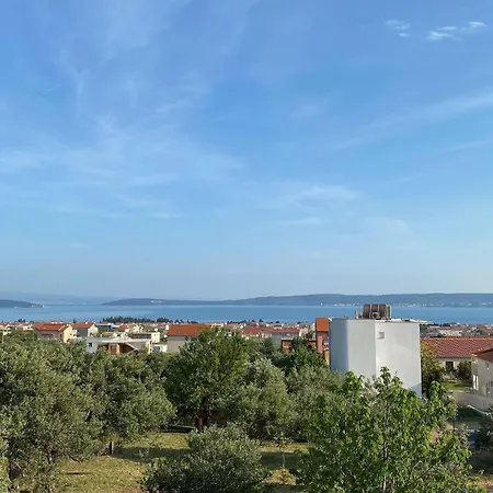 Three-bedroom In Kastel Stari * Каштела